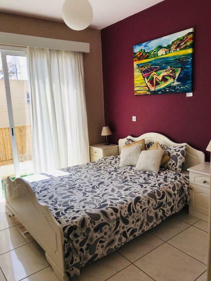 Beautiful Apartment Near The Sea Paphos Ngoại thất bức ảnh